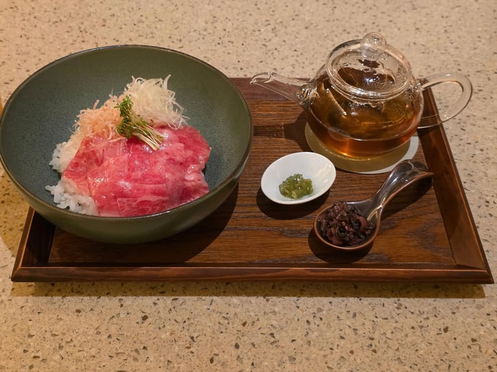 黒毛和牛の出し茶漬け