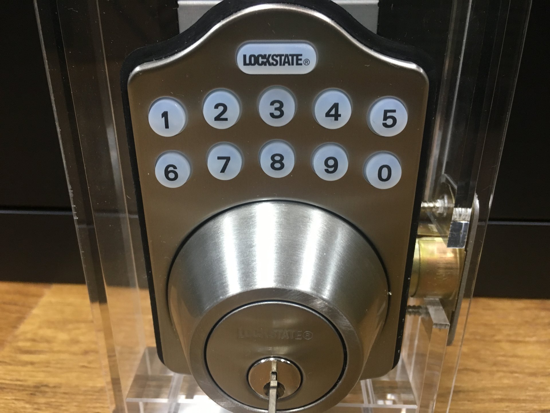 中の仕組みが見えるRemoteLOCK(リモートロック)を作成！