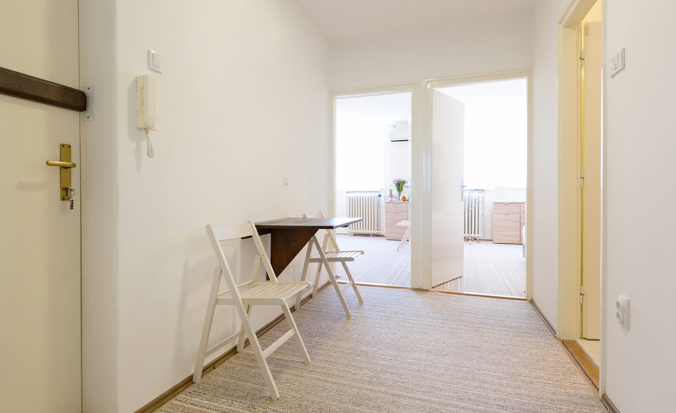 7i (ホテルロック仕様)｜ドアノブ一体化スマートロック（電子錠）ならRemoteLOCK