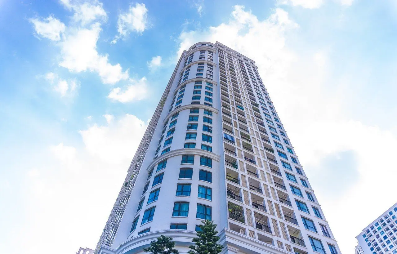 condominium-6577363_1280_compressed