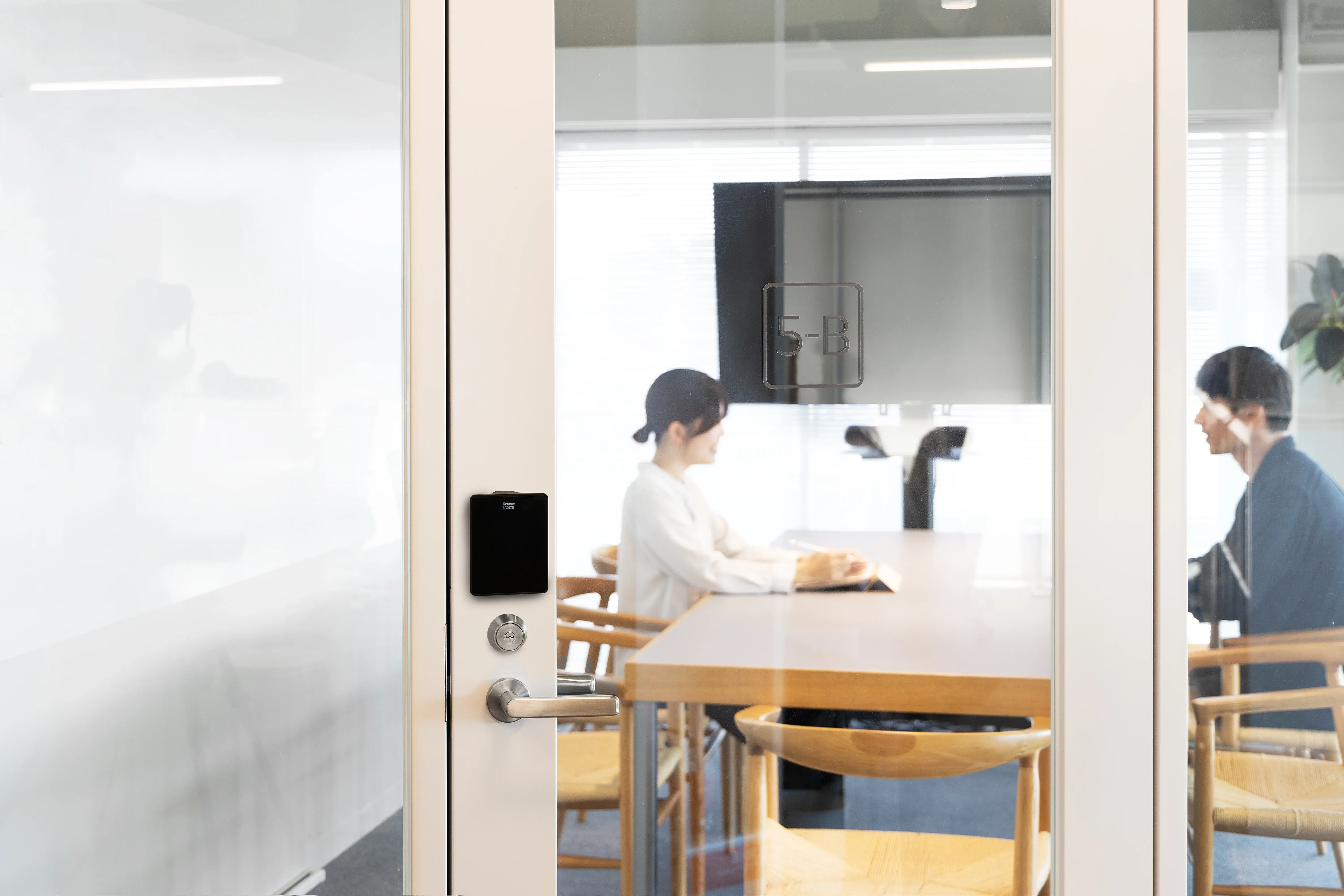office_03_a_compressed