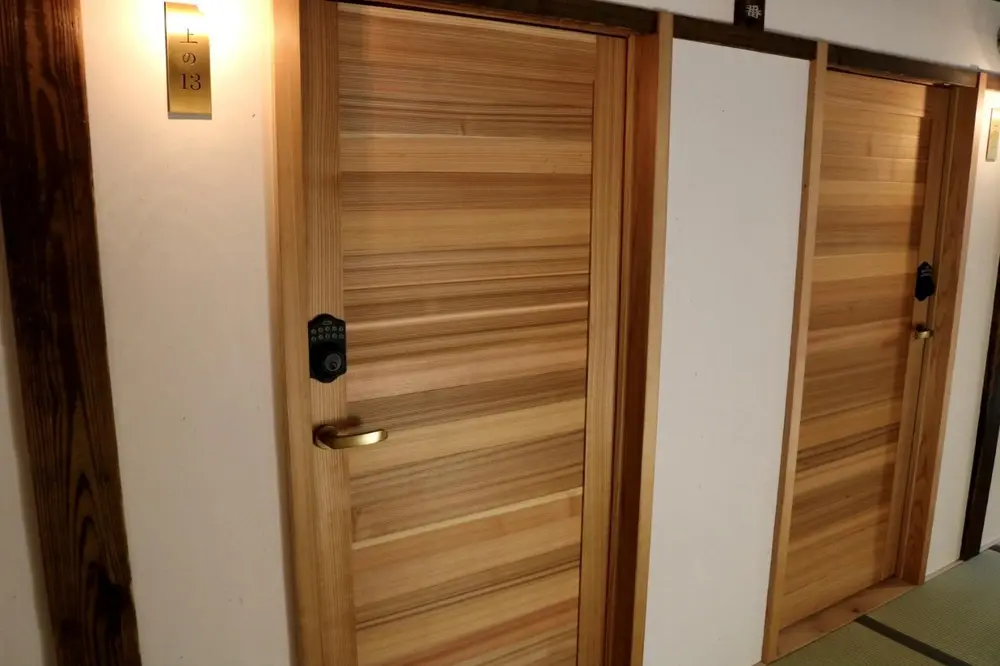 本館客室に設置されたRemoteLOCK 5i